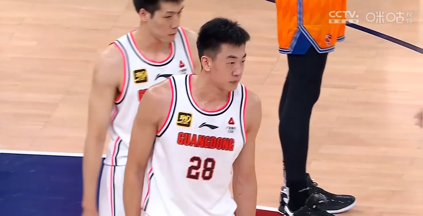 爱游戏官方网站包含风云突变！上海久事转会期远射贴柱，CBA季后赛版图或变，信心回归，纪律约束更严格的词条