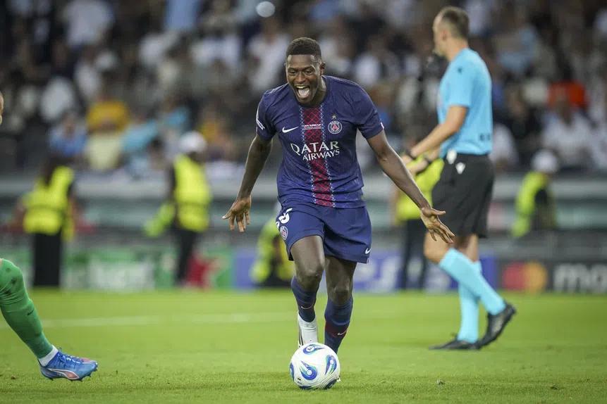 爱游戏官方网站包含欧超杯倒计时；多特蒙德今夜门线救险；细节引发关注；媒体盛赞；年轻球员得到机会的词条